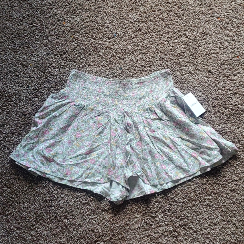 FOREVER 21 Womens Lightweight Floral Shorts